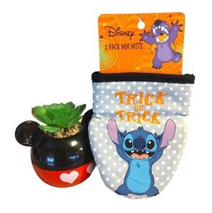 Disney Stitch Halloween Trick Or Treat Print 2 Pack Mini Oven Mitts Set NWT